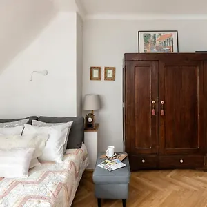 Apartament Express, Warszawa